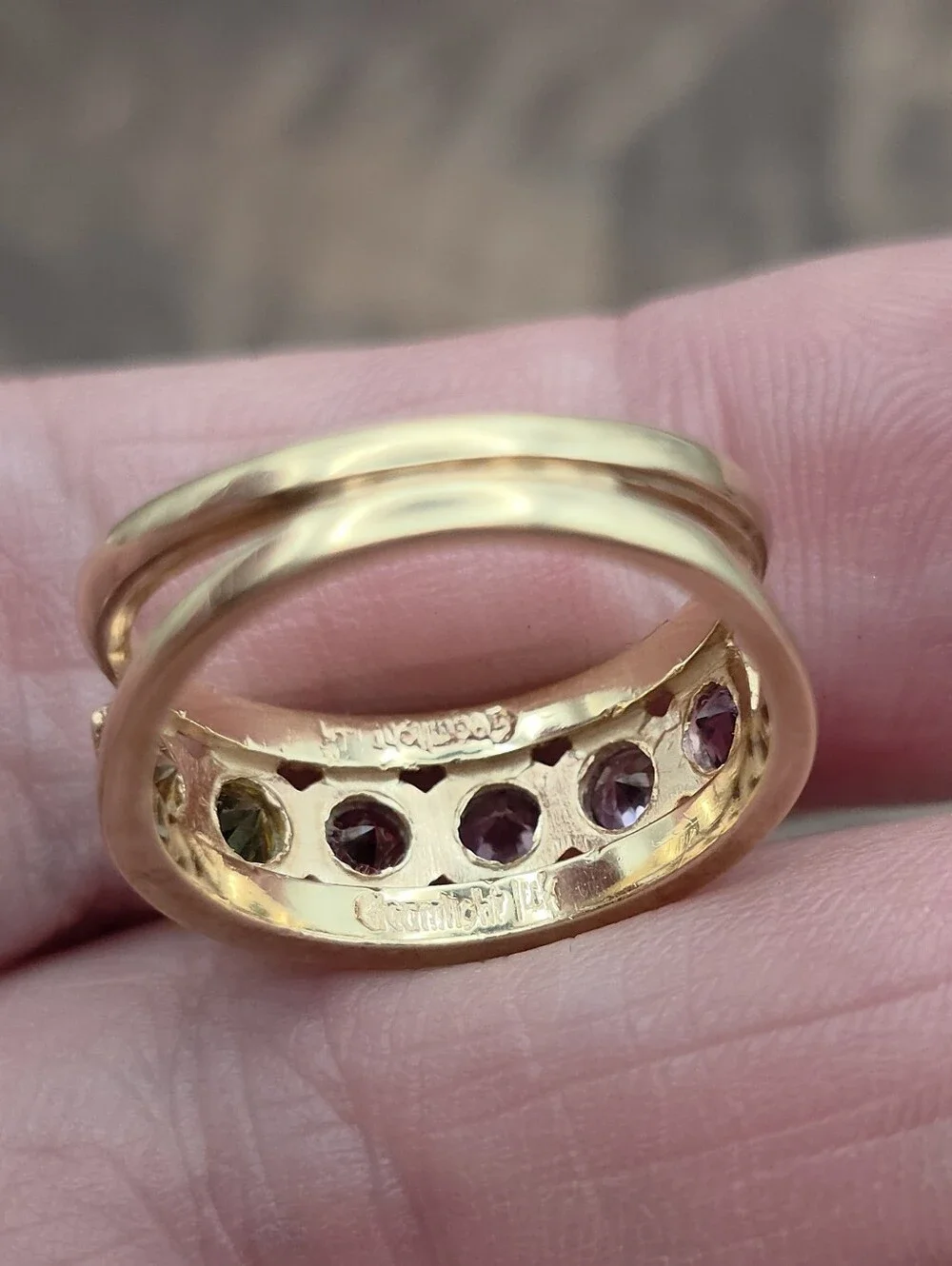 Vintage Gleamlight 14k Gold 6 Stone Split Shank Wide Textured Band Mothers Ring